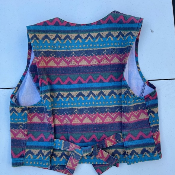 VINTAGE stampede patterned vest - Picture 2 of 4